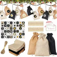 Sonstiges Adventskalender met 24 jute zakjes, voorzien van trekkoord, houten clips en een touw van hennep