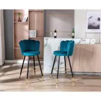 Sonstiges Barstoelen set van 2, blauw, met metalen poten, in schelpvorm, bekleed met fluweel