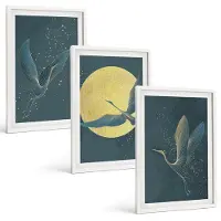 Coloray 3-Delige Schilderij Set - Kraanvogels In Vlucht Tegen De Achtergrond Van De Maan En De Sterren. - 40 x 60 - Wanddecoratie - Schilderijen Set - Interieur - Stijlvolle Muurdecoratie
