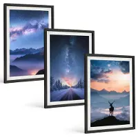 Coloray 3-Delige Schilderij Set - Nachtelijke Hemel, Berglandschappen In De Mist En Herten - 40 x 60 cm - Stijlvolle Muurdecoratie - Kantoor - Decoratieve Schilderijen