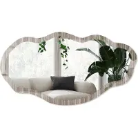 Wallfluent Houten Stroken Spiegel - Bruin Stijlvolle Wandspiegel - Organische Spiegel - Woonkamer - Minimalistisch - 45x90 cm - Totale afmeting 52x97 cm