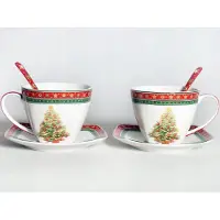 Queen Isabell Set van 2 Mokken met Schotels en Lepels - Kerstdesign
