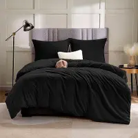 Famanu beddengoed, 220 x 240 cm, met 2 kussenslopen van 65 x 65 cm - Wit