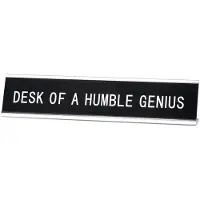 OEM Bureauplaatje - Met de tekst "Bureau van een bescheiden genie" - Bureauaccessoire - 25,4 x 5,1 cm - Zilverkleurige aluminium rand
