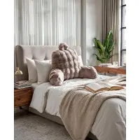 Primaviera Deluxe Bedrest Pompom leeskussen - 34x50 cm - Taupe