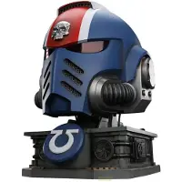 Joy toy Warhammer 40.000: Space Marine 2 - Replicamodel van Ultramarines luitenant Titus, inclusief displaystandaard, 44 cm