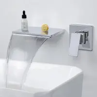 Merkloos Wandmontage watervalmengkraan met een uitloop van 20 cm