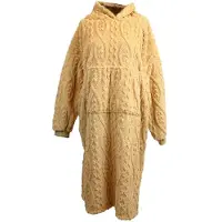 Unique living - Hoodie Pleun Latte -78x120cm