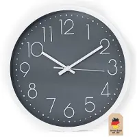 Intirilife wandklok in wit - grijs met 30,5 cm diameter - praktische tijdweergave chronometer stijlvol voor elke kamer