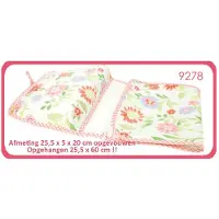 Vagabond Hang-Up Toilettas "Wildflower" 9278-afmeting 25,5 x 5 x 20 cm opgevouwen.